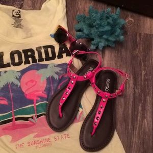 Bongo sandals bright neon pink💕